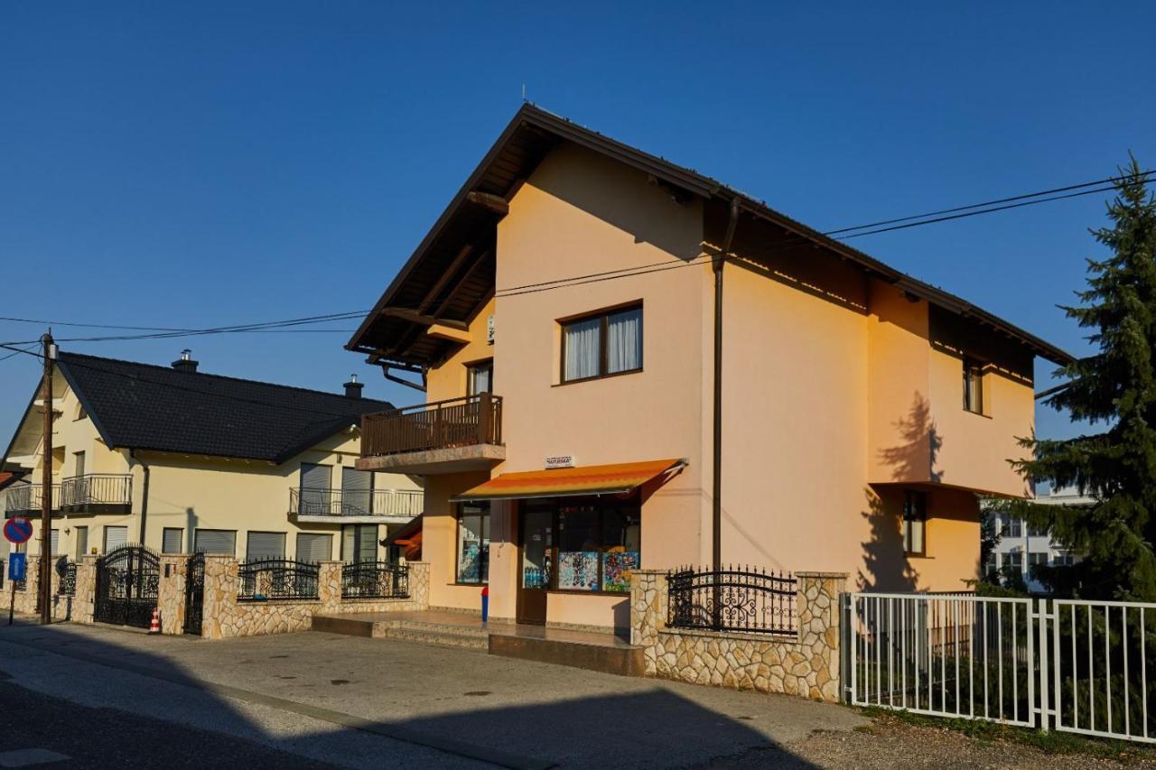 Apartamento Sutjeska Modrica Exterior foto